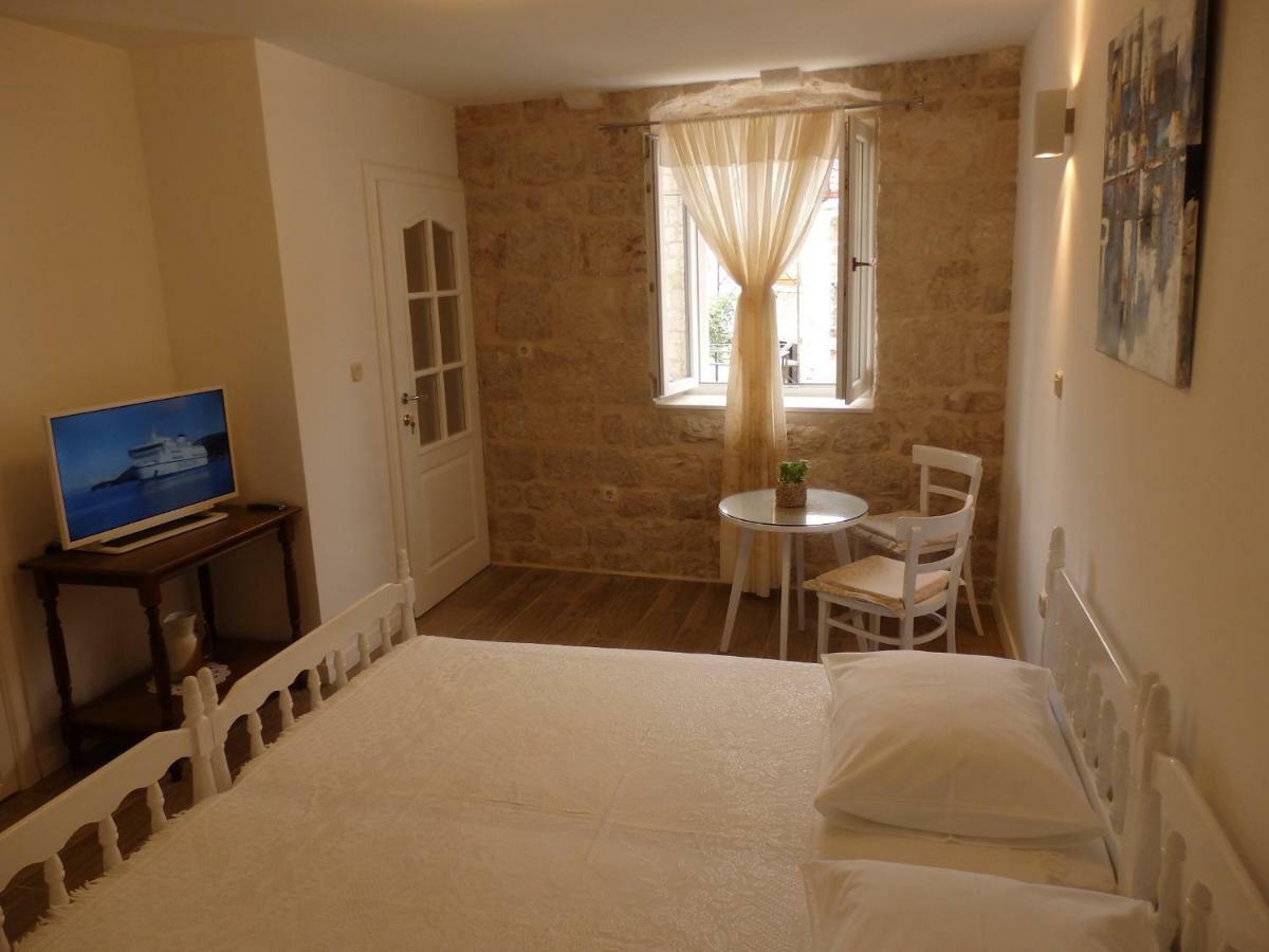 Guesthouse Torga Vis Island Eksteriør bilde