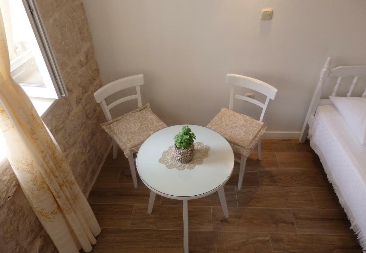 Guesthouse Torga Vis Island Eksteriør bilde