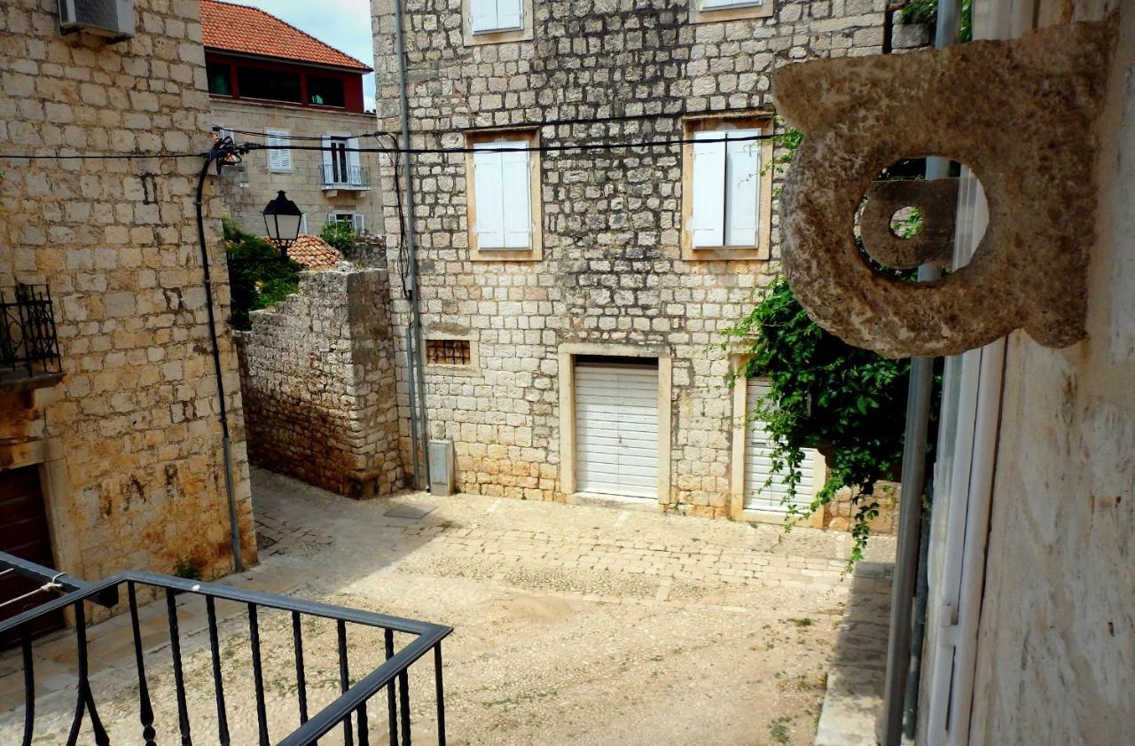 Guesthouse Torga Vis Island Eksteriør bilde