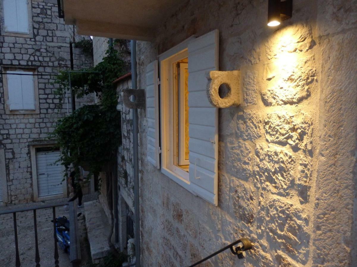 Guesthouse Torga Vis Island Eksteriør bilde